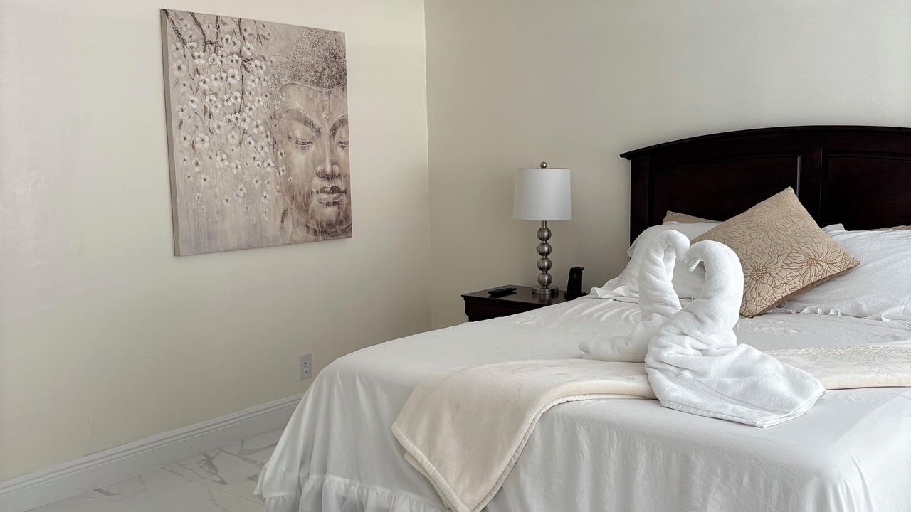 Photo of Bedroom in Pinecrest West Park