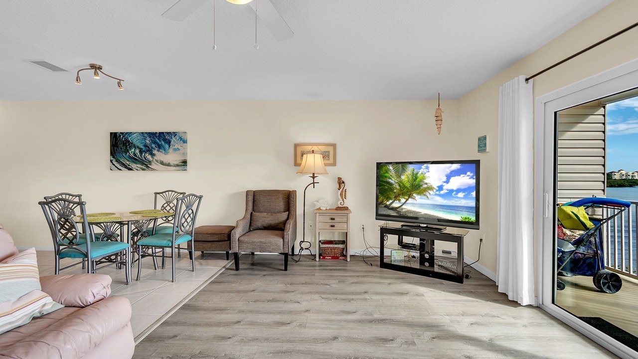 Photo of Livingroom in Indian Shores