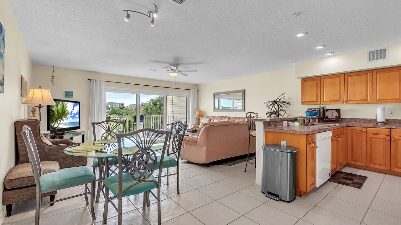 Photo of Livingroom in Indian Shores