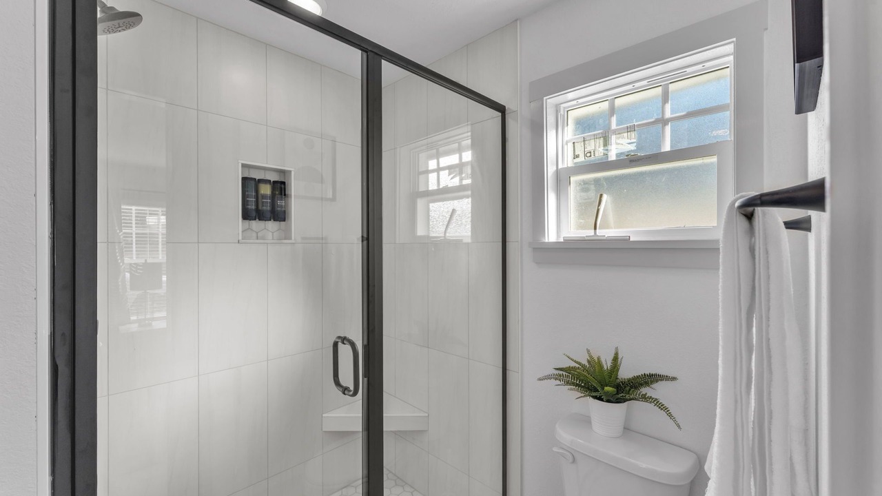 Photo of Bathroom in Dixieland