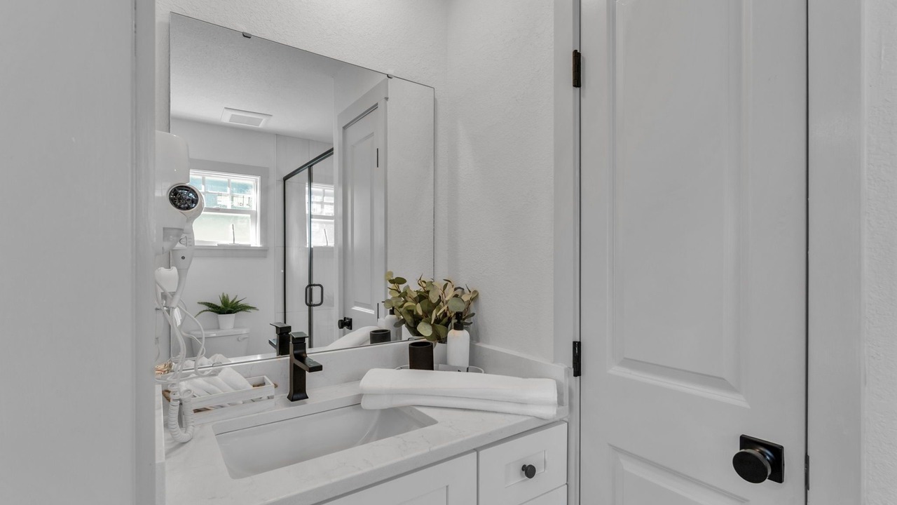 Photo of Bathroom in Dixieland