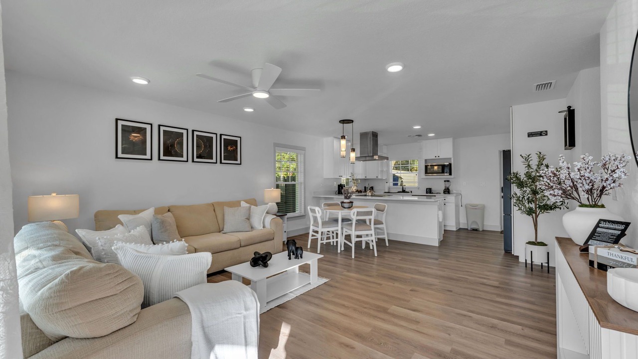 Photo of Livingroom in Dixieland