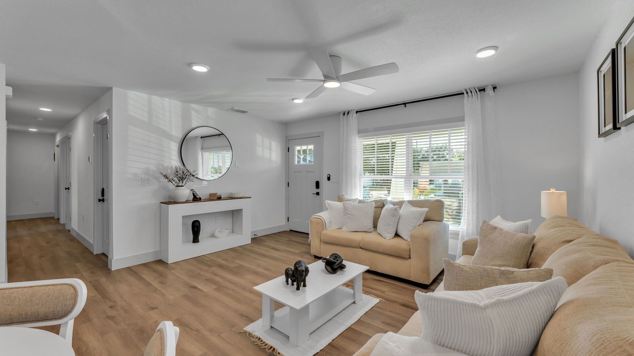 Photo of Livingroom in Dixieland