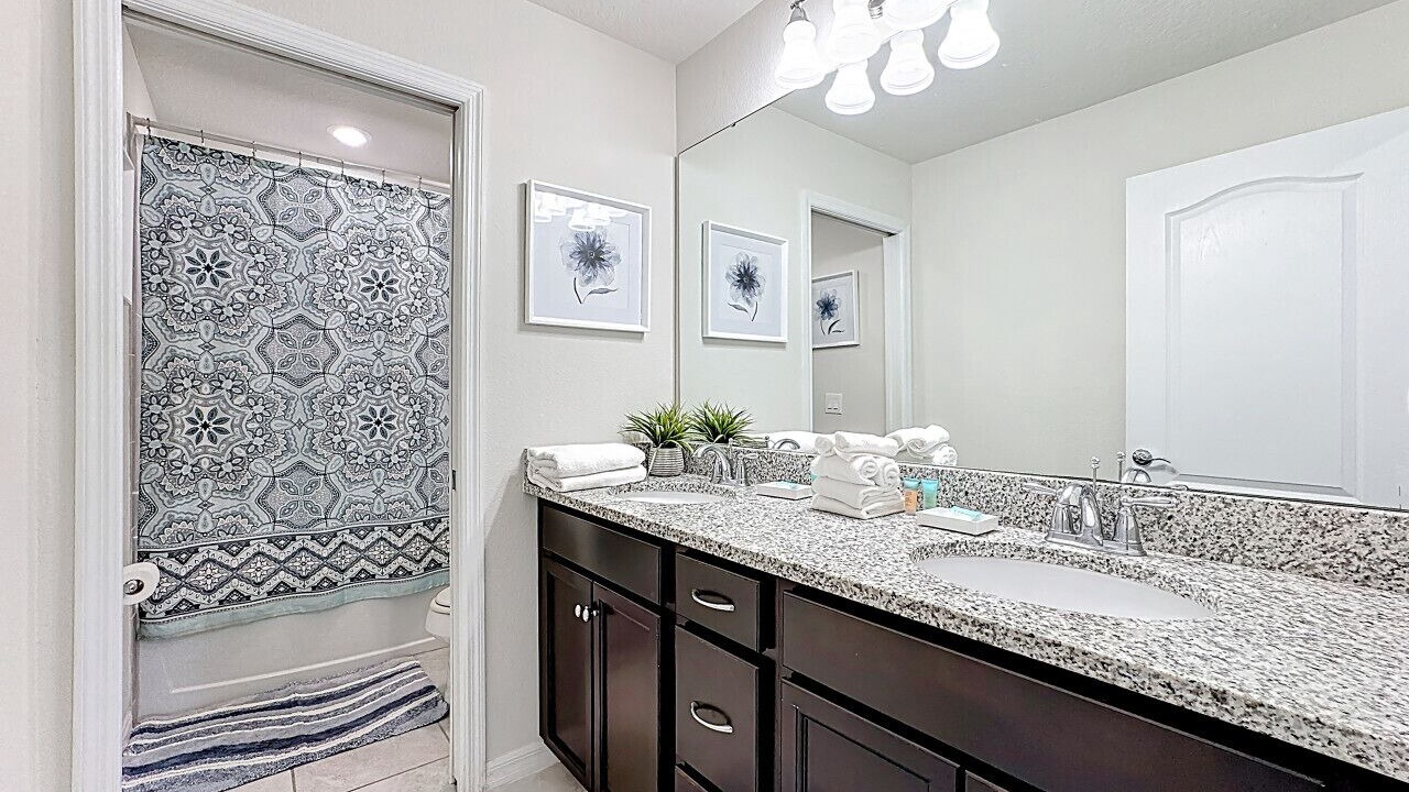 Photo of Bathroom in Loughman