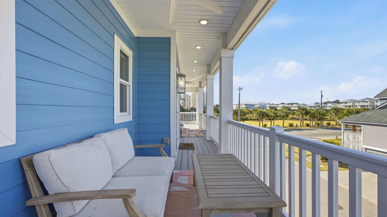 Photo of Patio Balcony in Windy Hill