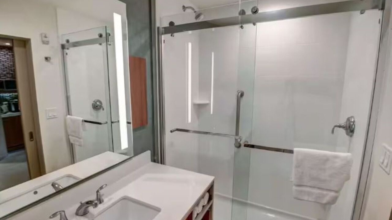 Photo of Bathroom in Wesley Chapel