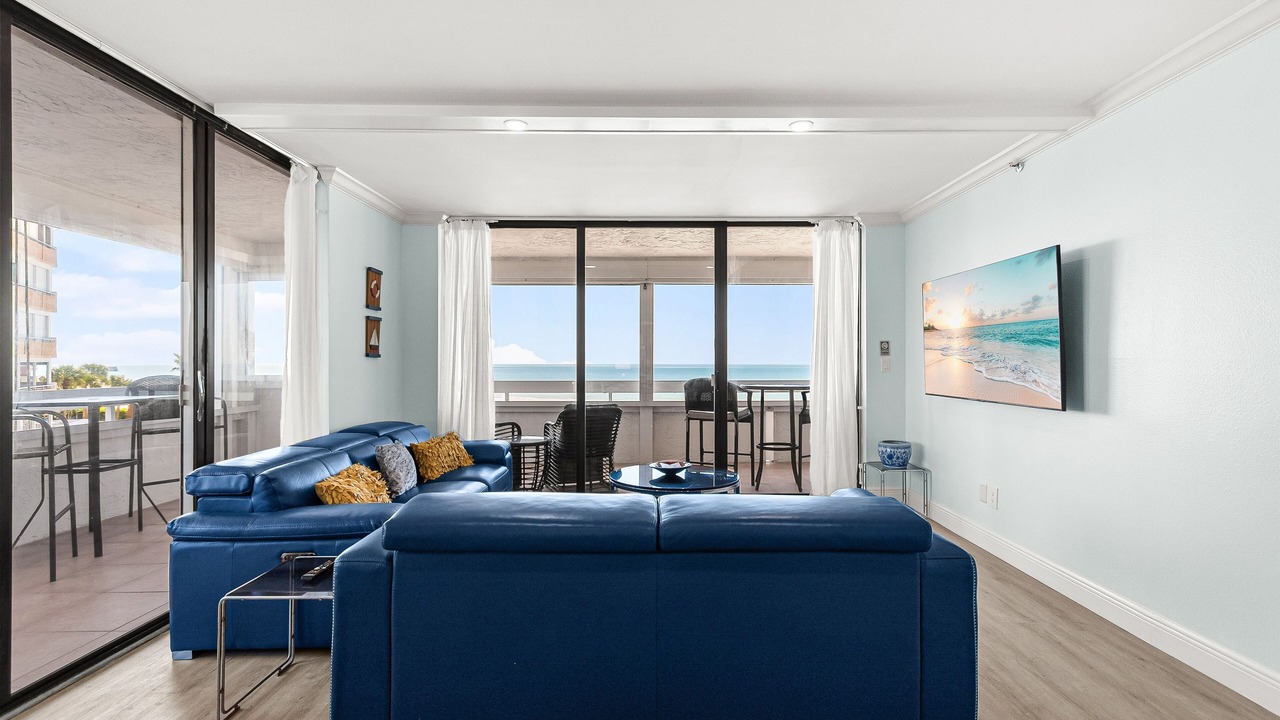 Photo of Livingroom in Redington Shores