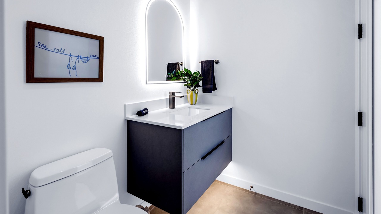 Photo of Bathroom in Arlington Park
