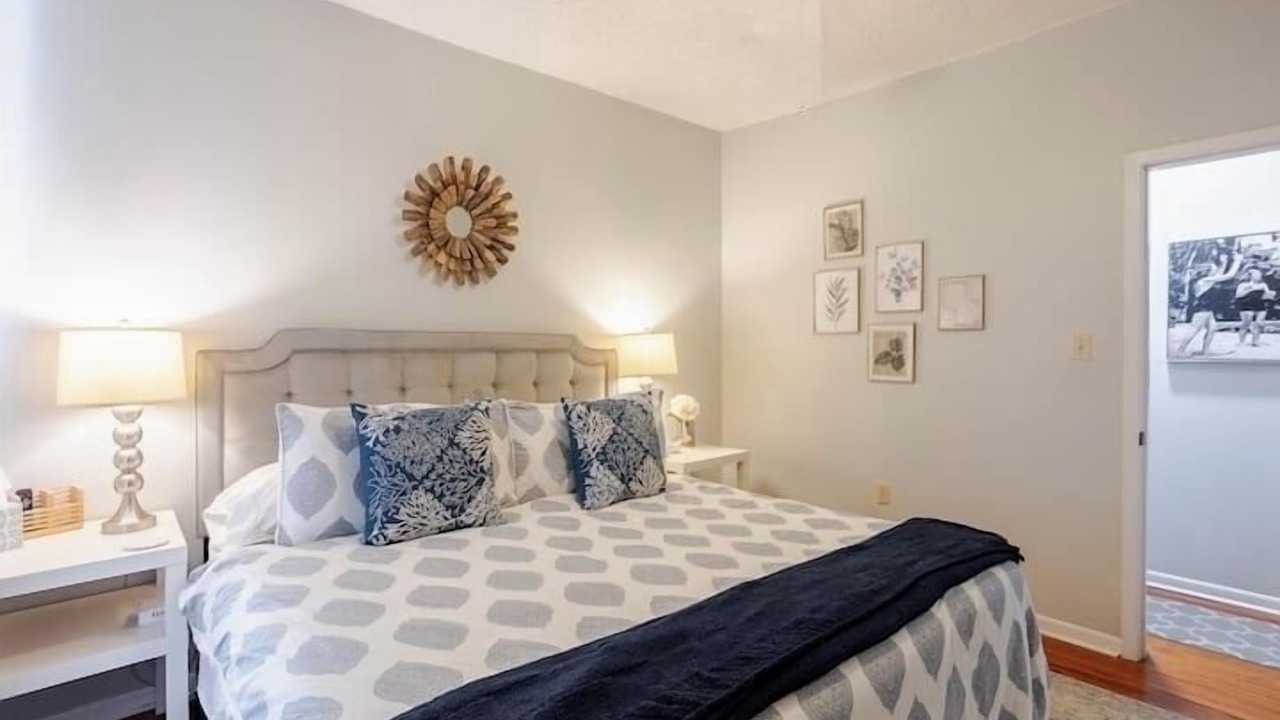 Photo of Bedroom in Hyde Park