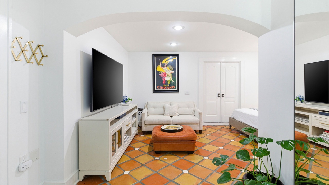 Photo of Bedroom in Beach Park
