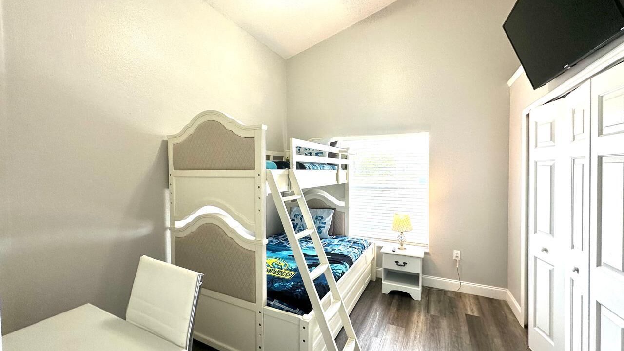 Photo of Bedroom in Eagle Pointe South