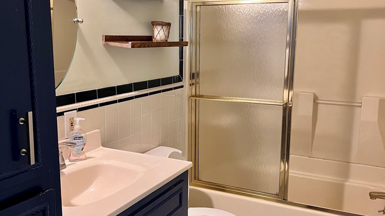 Photo of Bathroom in Travelers Rest