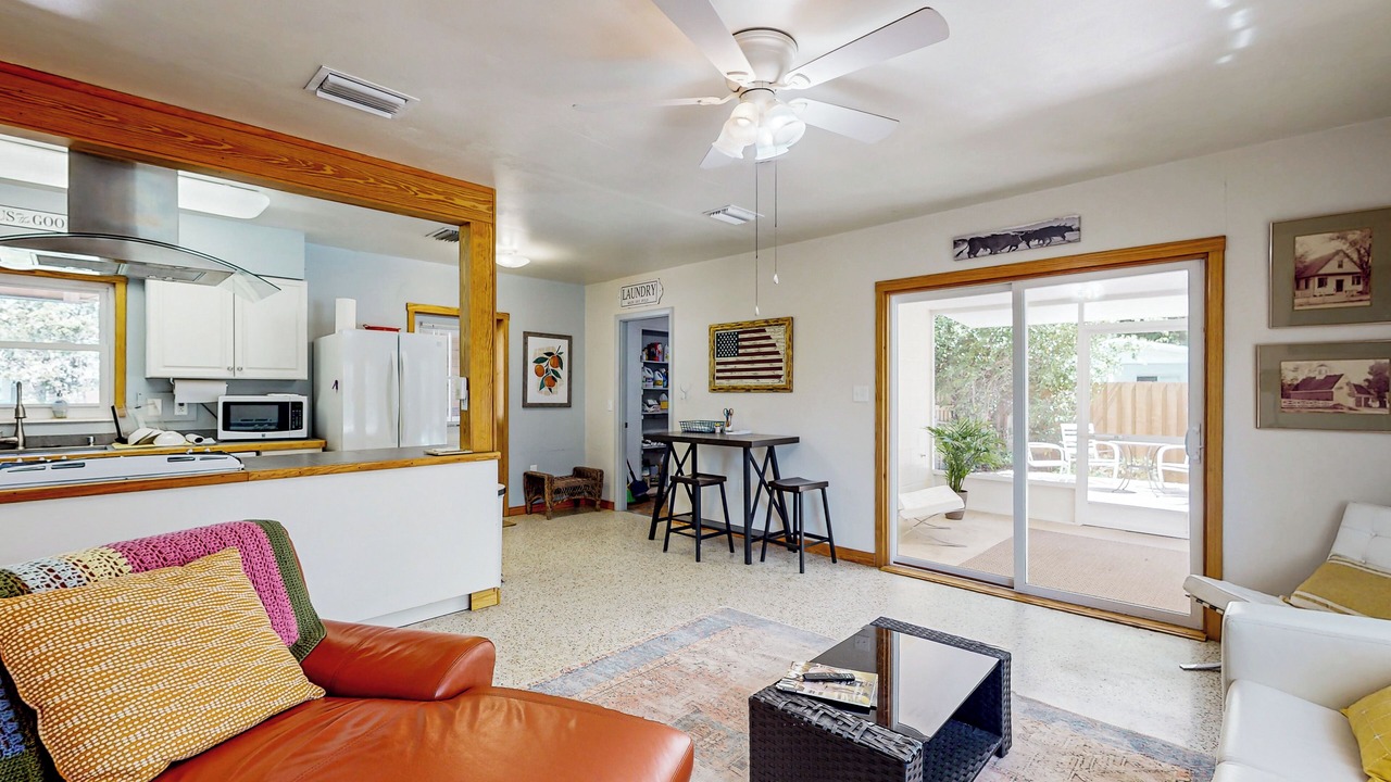 Photo of Livingroom in Fort King District