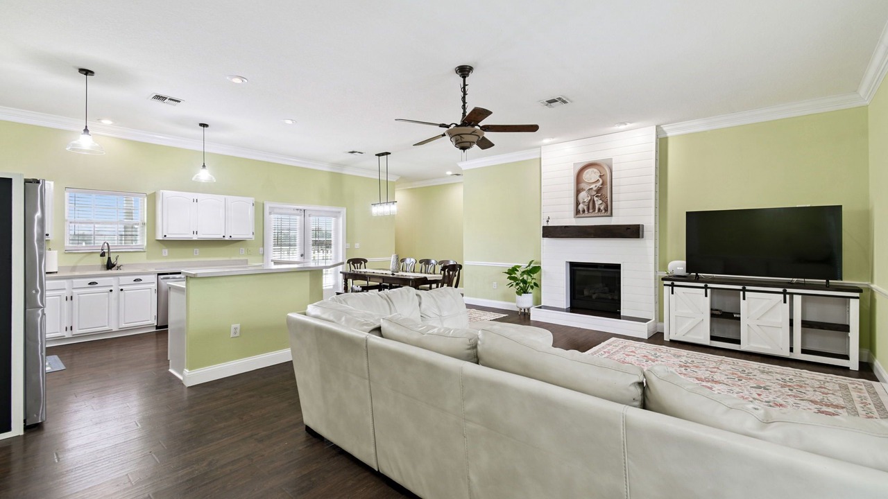 Photo of Livingroom in Dade City