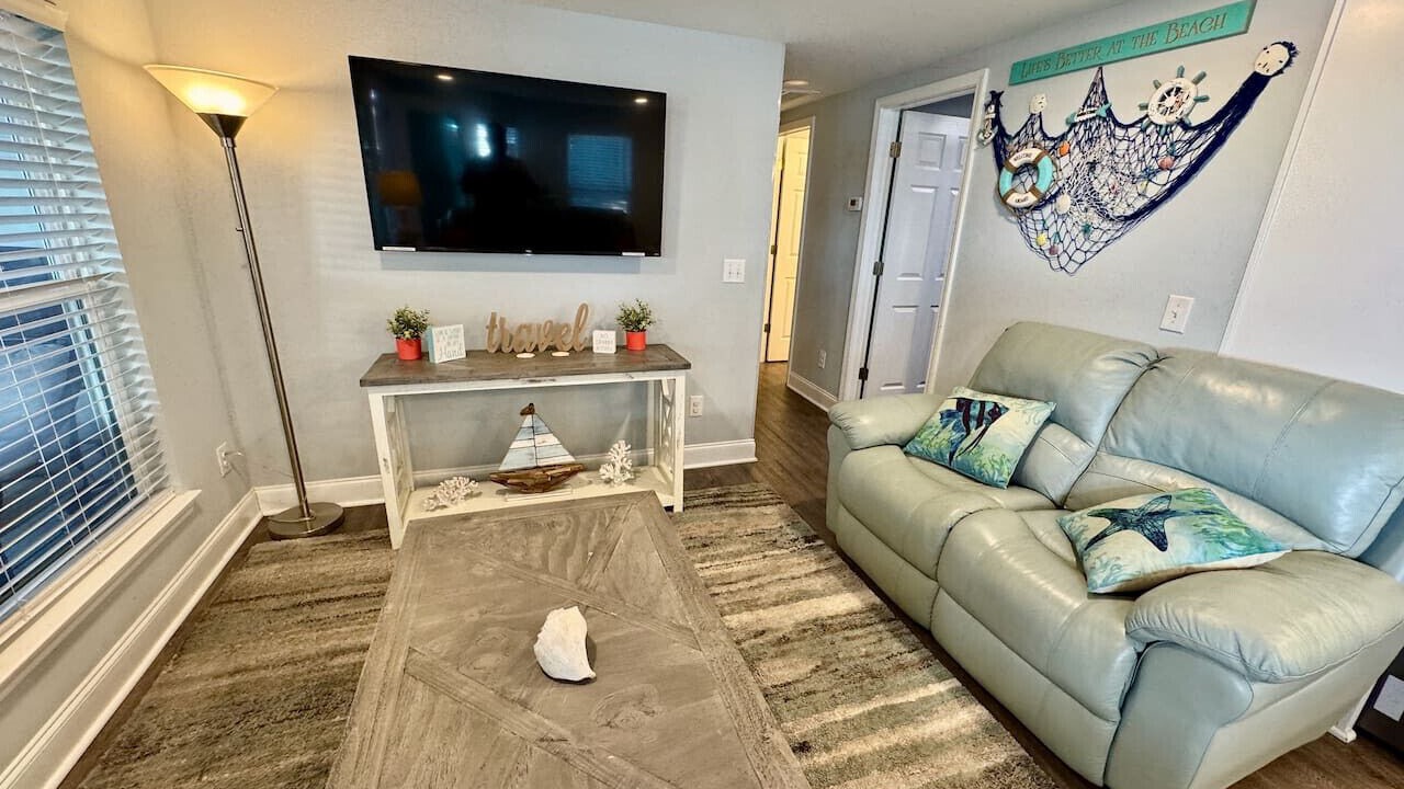 Photo of Livingroom in Surfside Beach