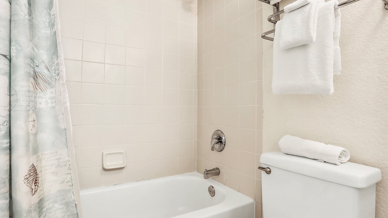 Photo of Bathroom in Ortona Park