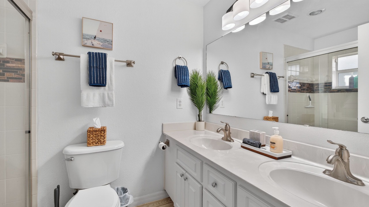 Photo of Bathroom in Florida Shores