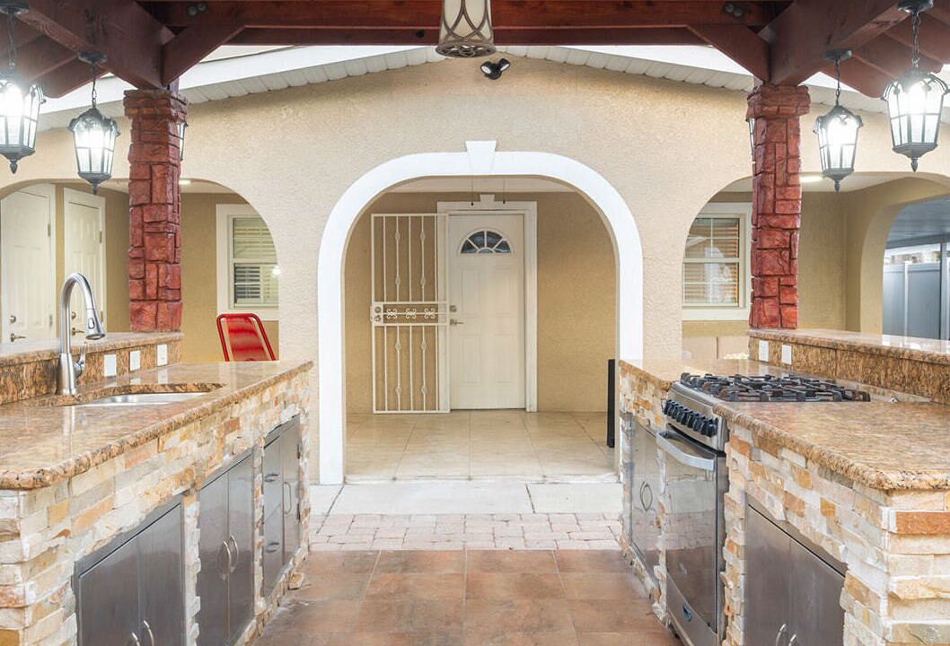 Photo of Kitchen in Pinecrest West Park