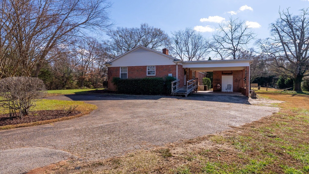 Photo of Outdoor in Travelers Rest