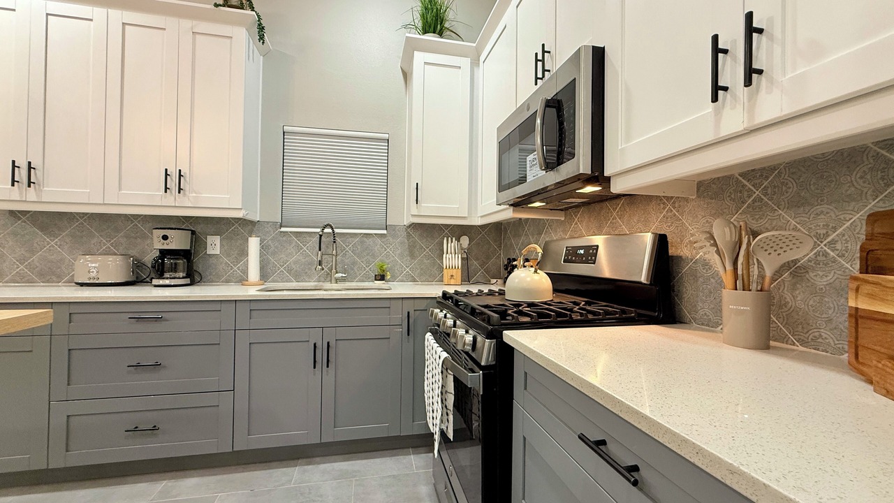 Photo of Kitchen in Bearss Plaza