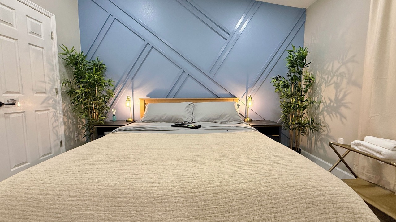 Photo of Bedroom in Bearss Plaza