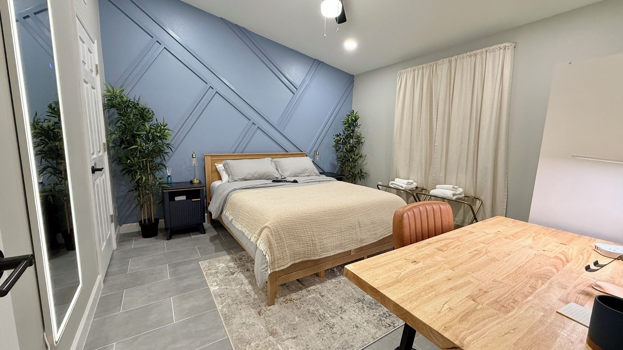 Photo of Bedroom in Bearss Plaza