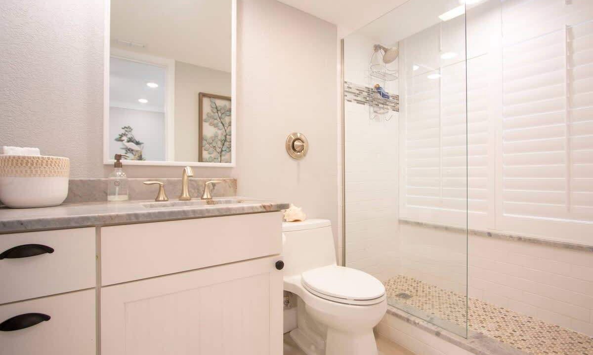 Photo of Bathroom in Sand Key