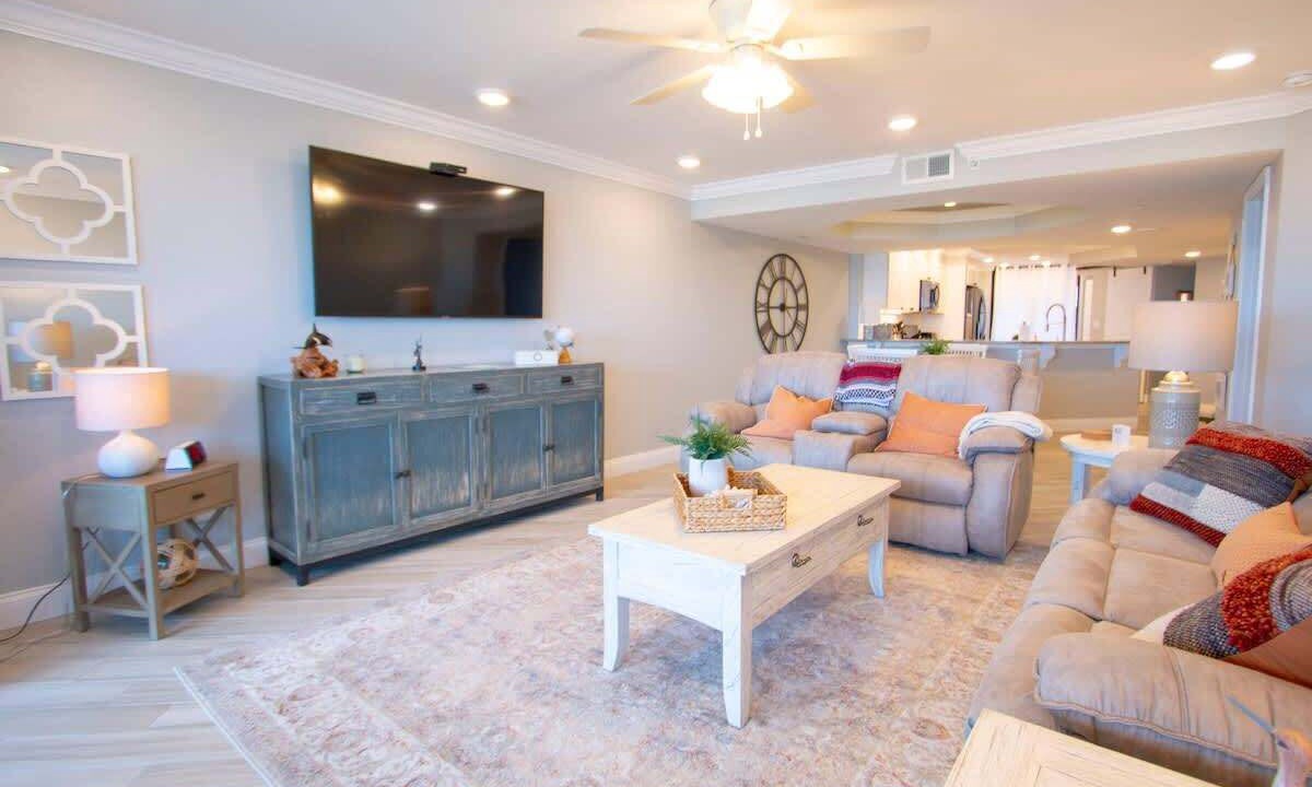 Photo of Livingroom in Sand Key