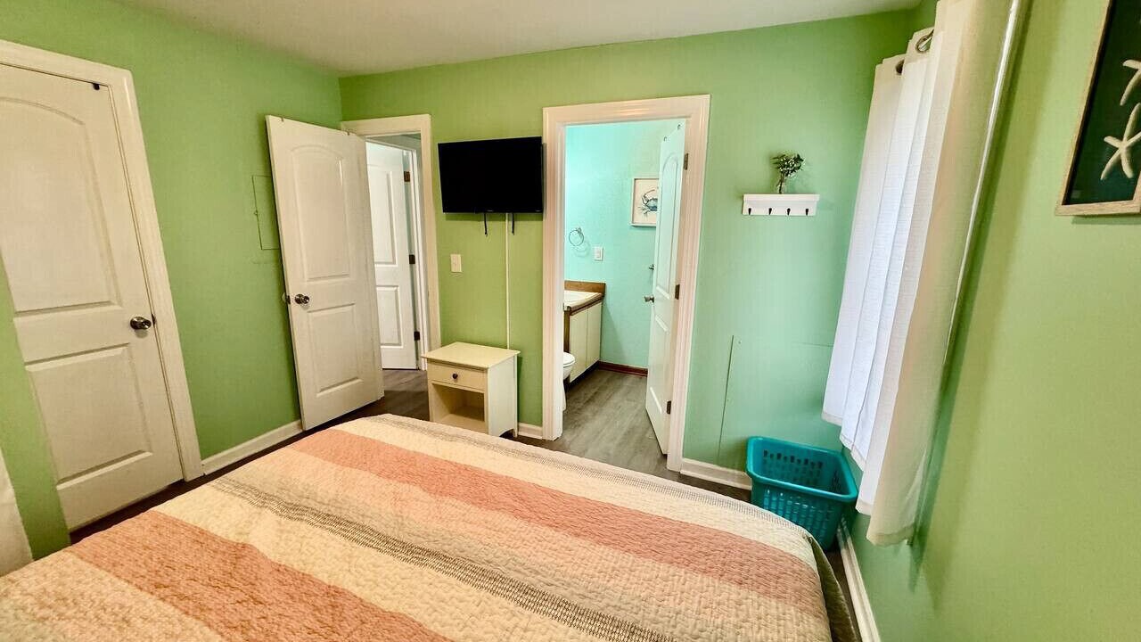 Photo of Bedroom in Surfside Beach