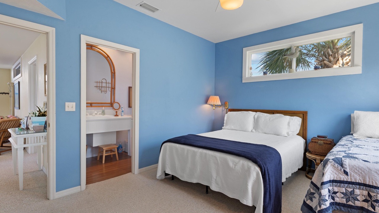 Photo of Bedroom in Cedar Key