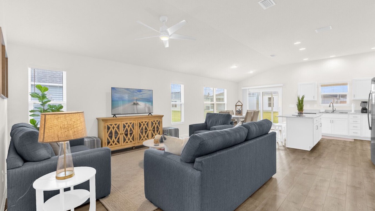 Photo of Livingroom in Candler