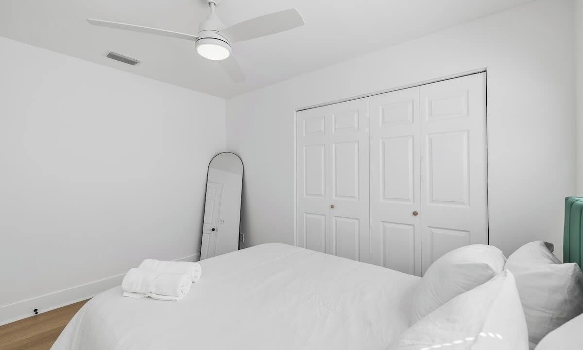 Photo of Bedroom in Shore Acres