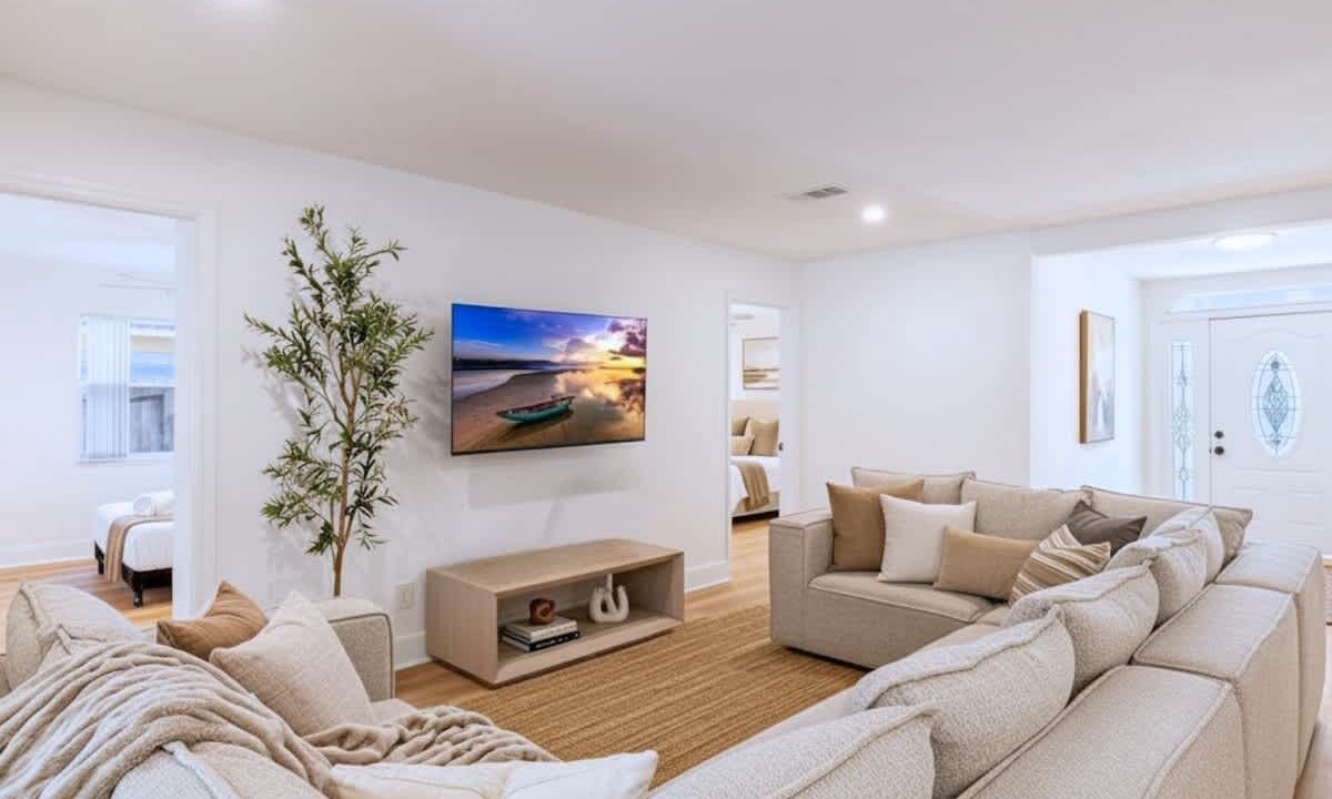 Photo of Livingroom in Shore Acres