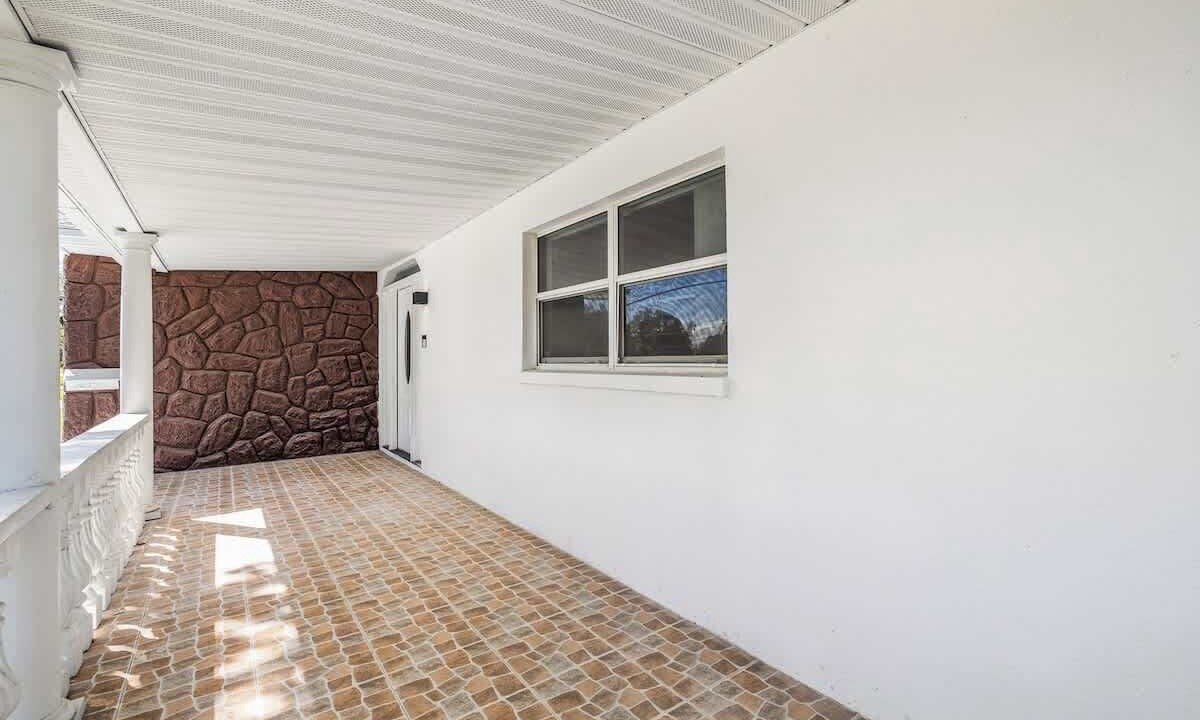 Photo of Patio Balcony in Shore Acres
