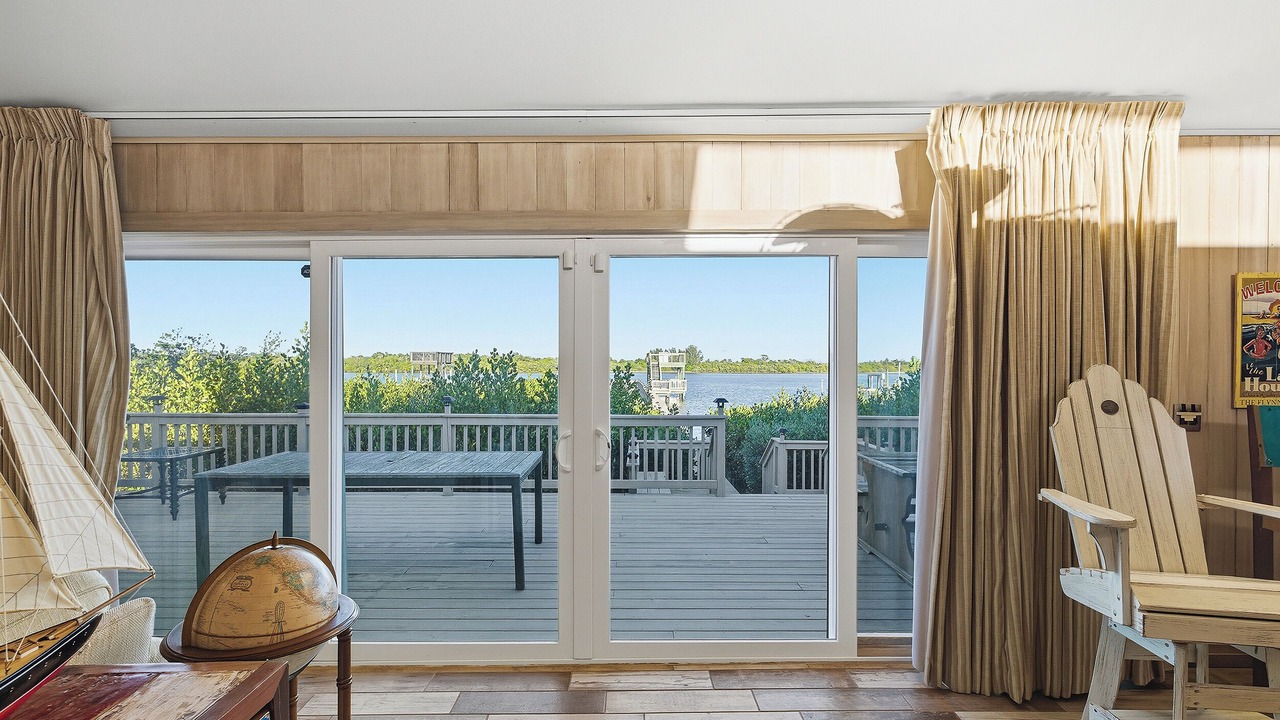 Photo of Bedroom in Edgewater
