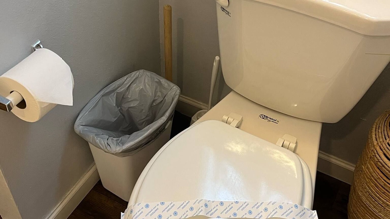 Photo of Bathroom in Bayshore Gardens