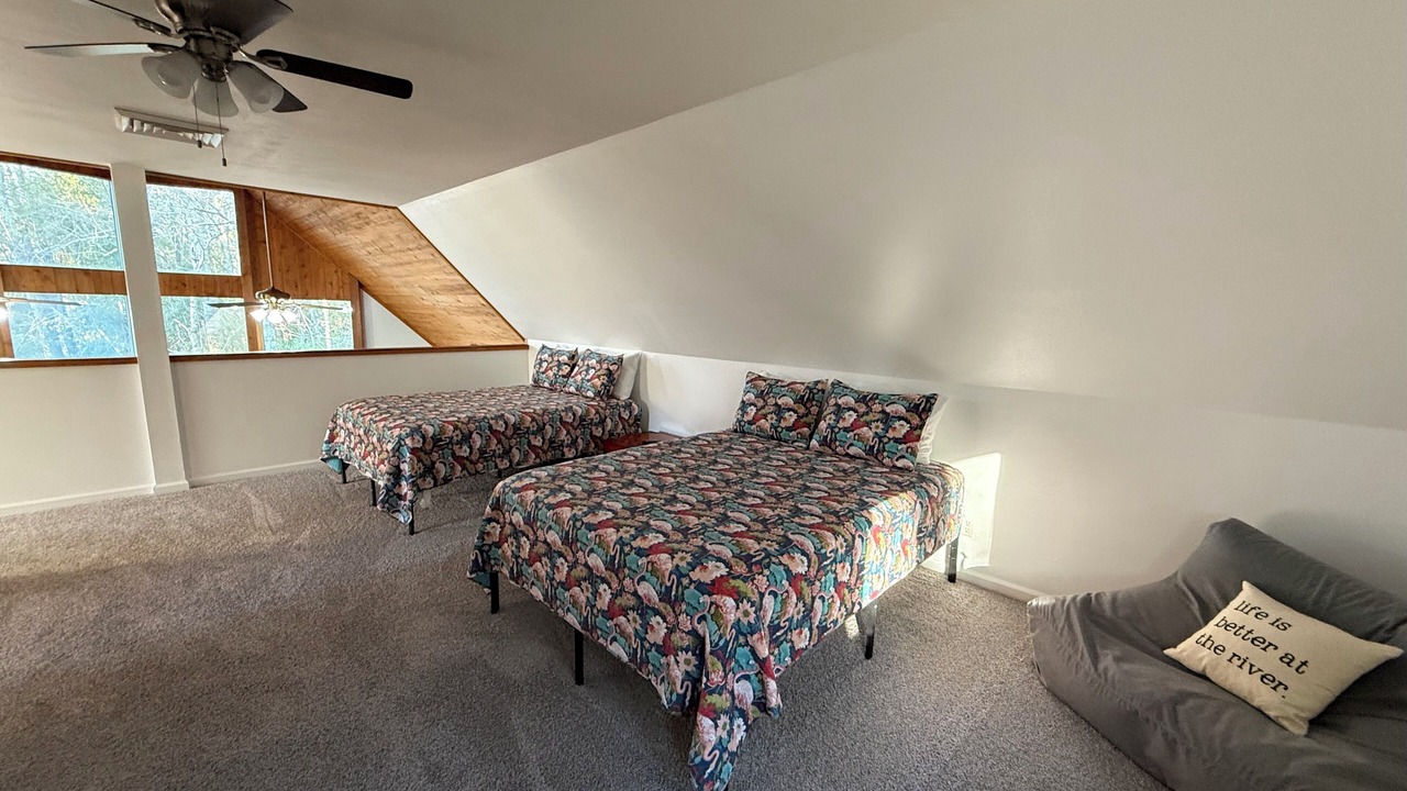 Photo of Bedroom in Chassahowitzka