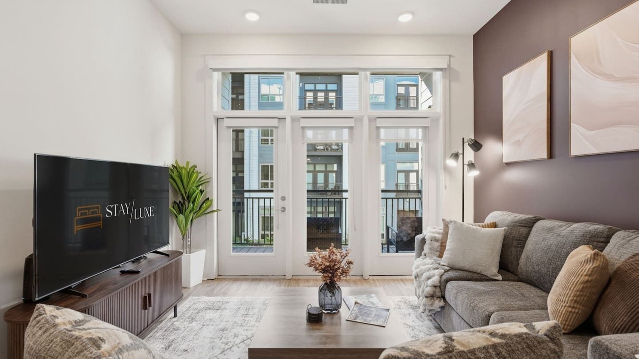 Photo of Livingroom in Second Ward