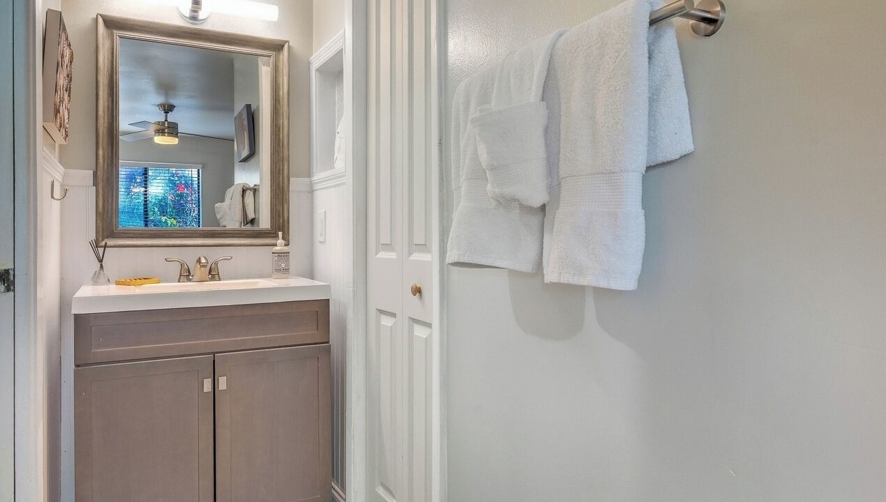 Photo of Bathroom in Ocean Woods
