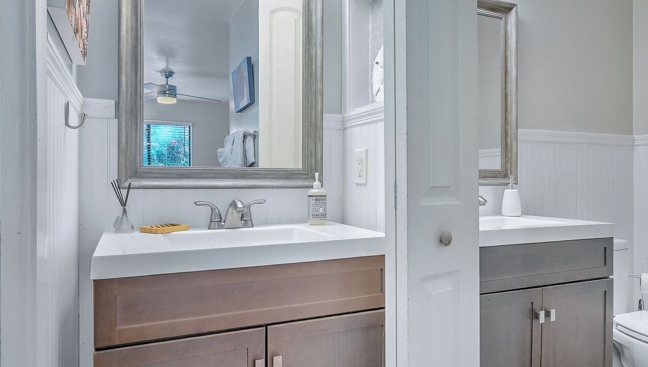 Photo of Bathroom in Ocean Woods