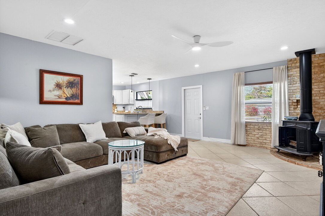 Photo of Livingroom in South Sarasota