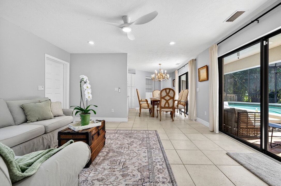 Photo of Livingroom in South Sarasota