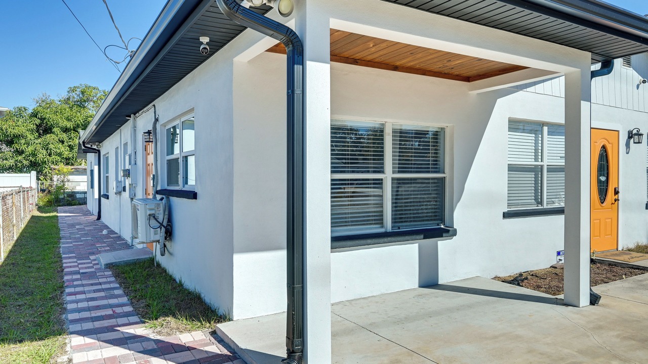 Photo of Outdoor in Carver City - Lincoln Gardens