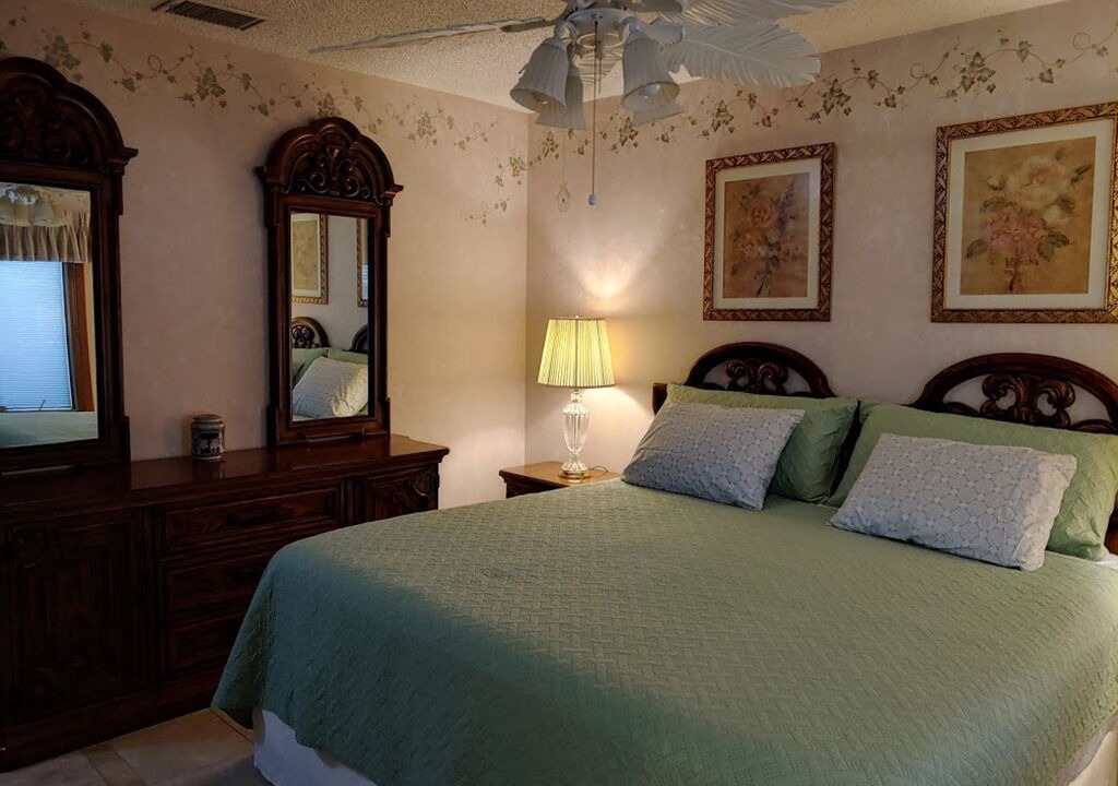 Photo of Bedroom in Seven Springs Homes