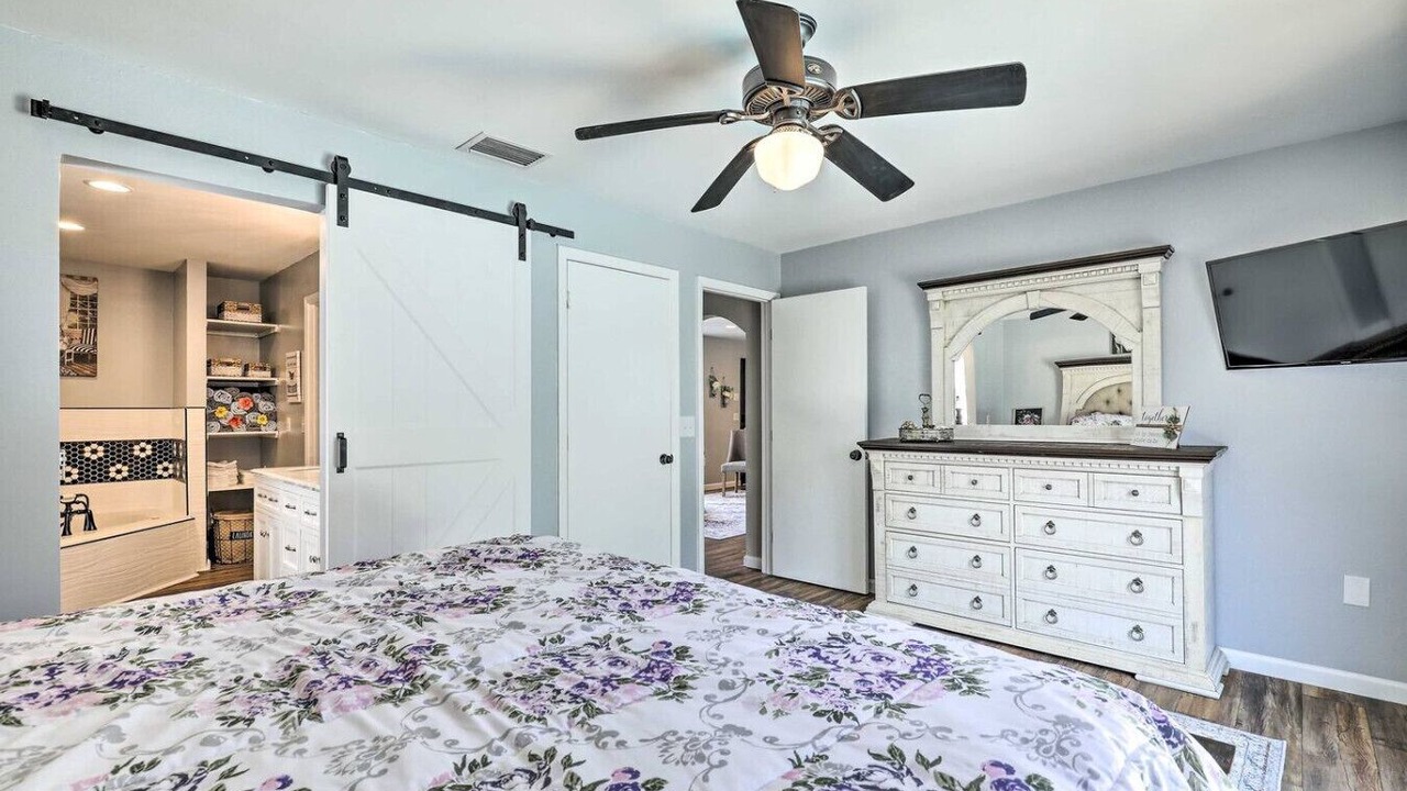 Photo of Bedroom in Holiday Lakes West