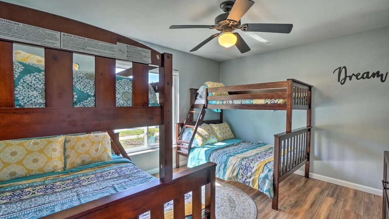 Photo of Bedroom in Holiday Lakes West