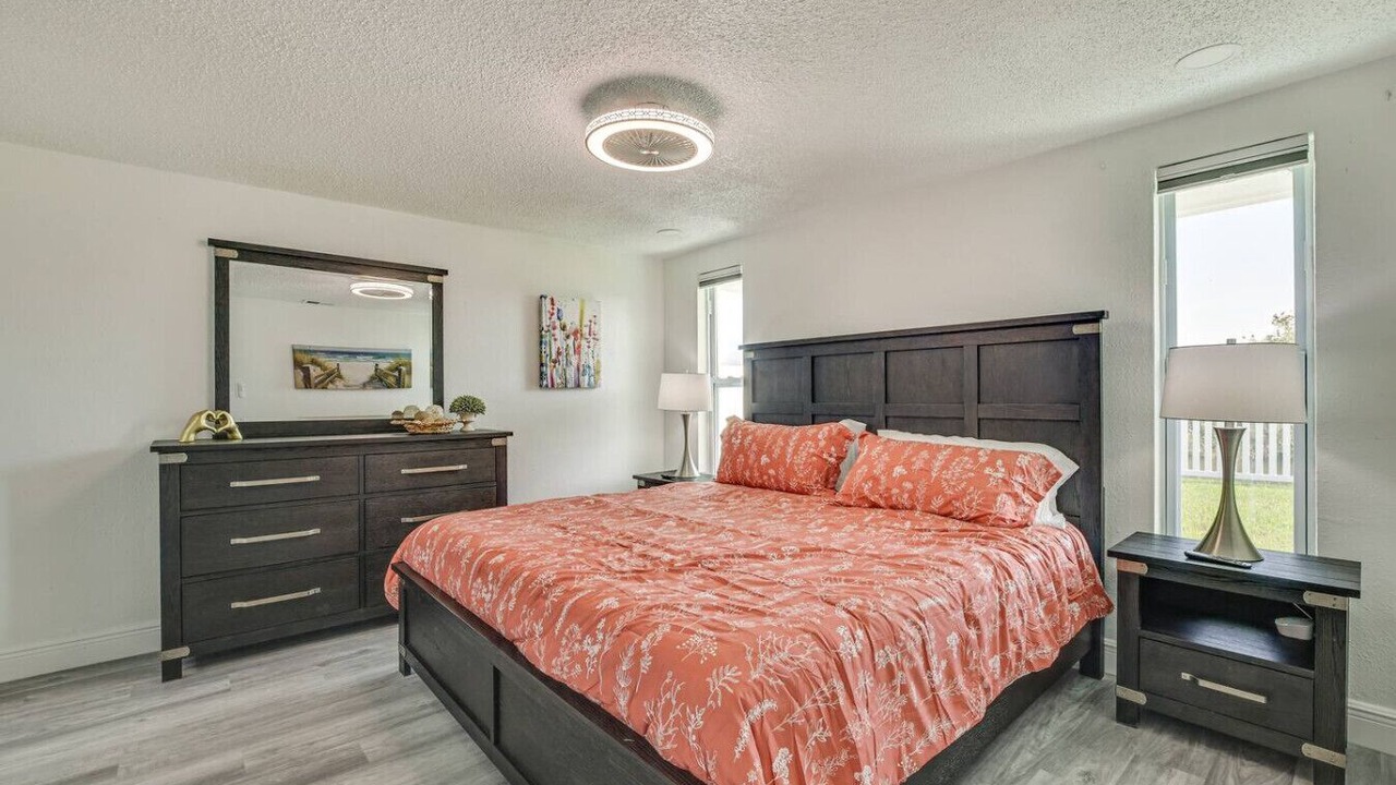 Photo of Bedroom in Holiday Lake Estates