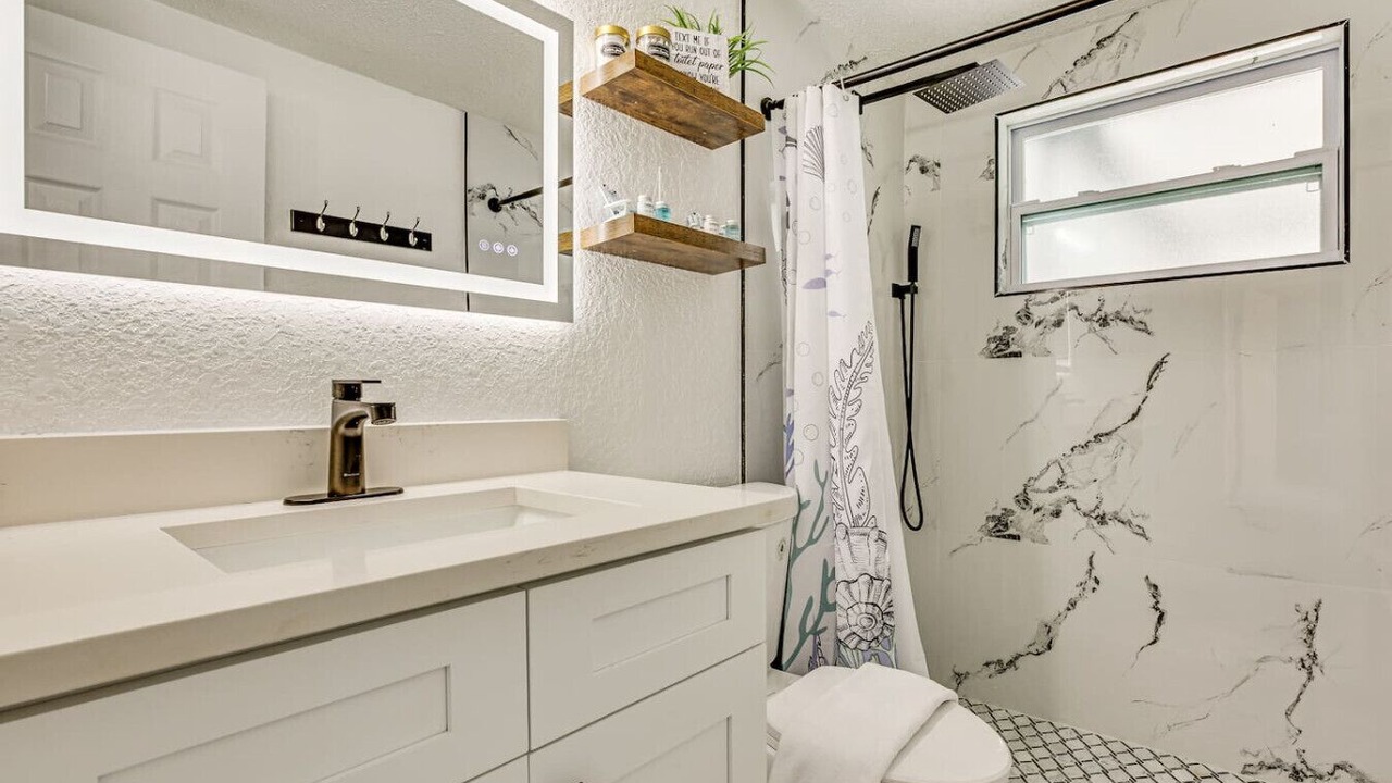Photo of Bathroom in Holiday Lake Estates