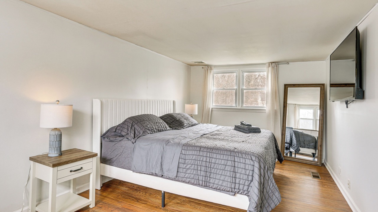 Photo of Bedroom in Hopatcong