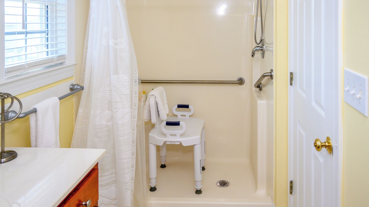 Photo of Bathroom in Holden Beach